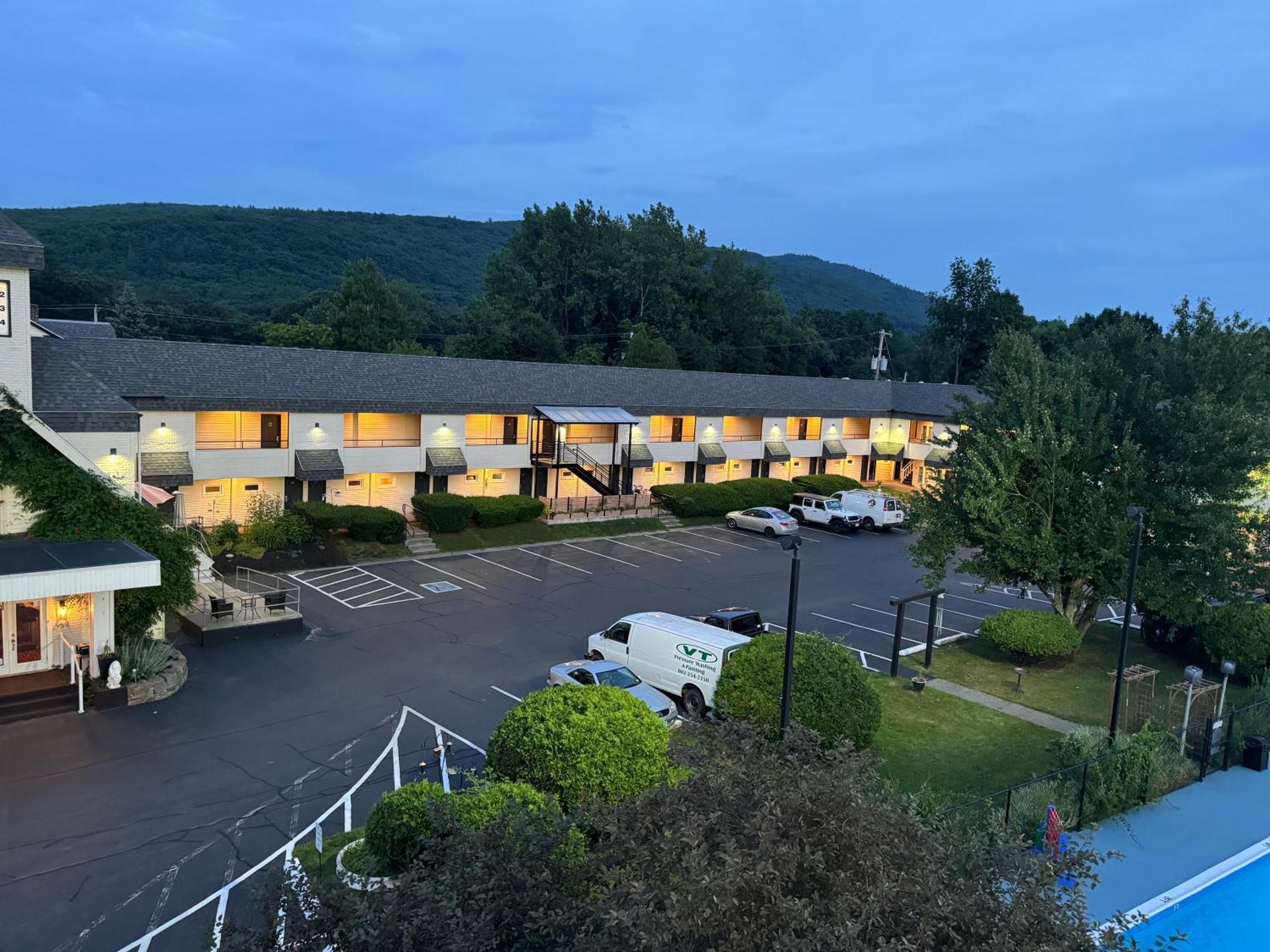 براتلبورو The Black Mountain Inn المظهر الخارجي الصورة
